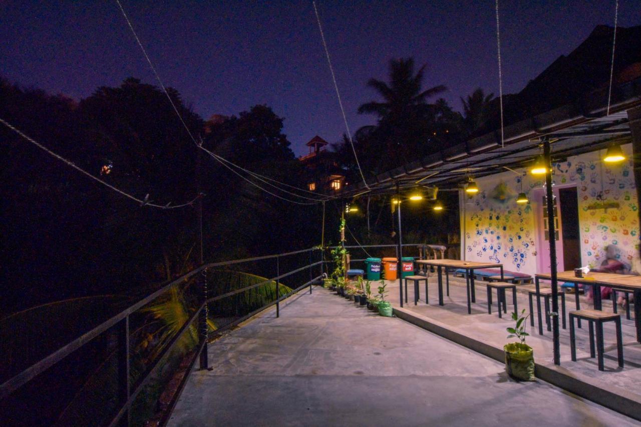 Jay'S Bunks-Kandy Hostel (Adults Only) 외부 사진
